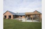 9.5 HA SUBSTANTIAL MODERN HOME & STABLES