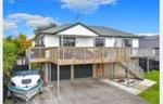 Perfect Family Home with Seaviews!