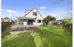 Do up potential in Central Manurewa!
