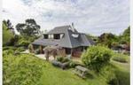 Desirable Location, House + Cottage = a Fabulous L